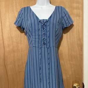 Hollister size girls/juniors extra small blue/white